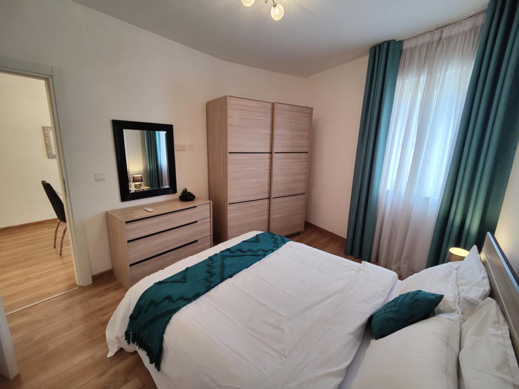 Central Modern Sliema 2 Bedroom Apartment エクステリア 写真